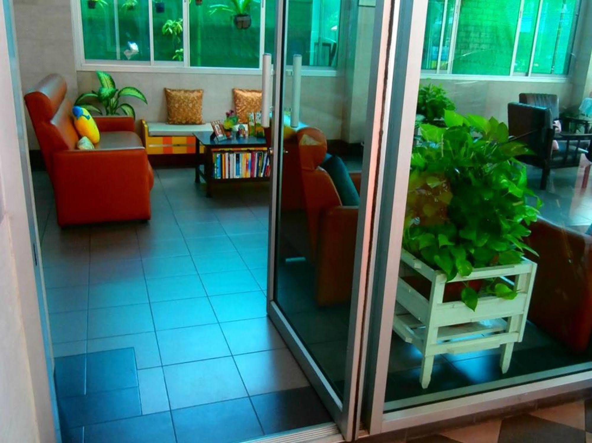 מלון Phuket Seabreeze Mansion מראה חיצוני תמונה